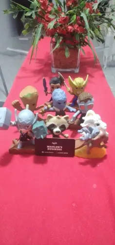 Bonecos McDonald's Thor Amor e Trovão