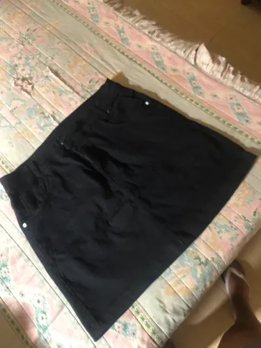 Saia preta plus size 