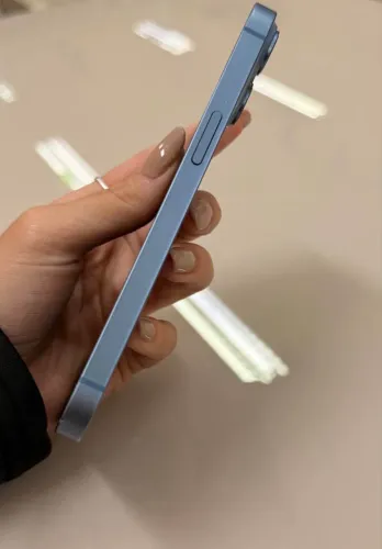 iPhone 14 128GB Azul (Azul Bebê) - Excelente Estado+carregador+4 capinhas
