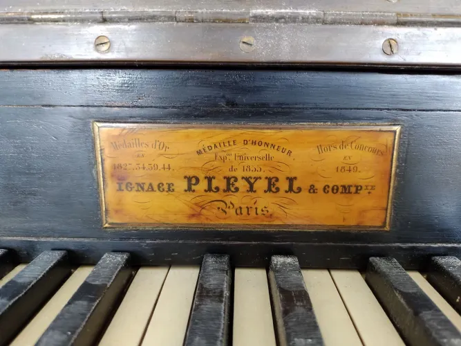 Piano Francês Pleyel Raridade