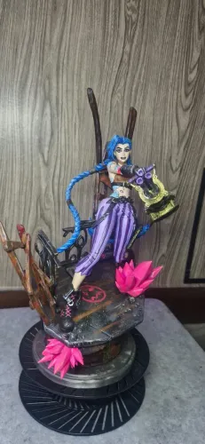 BONECO JINX LOL DE IMPRESSÃO 3D