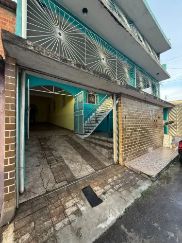 Vendo casa Duplex 5 Dormitórios. Alvorada.