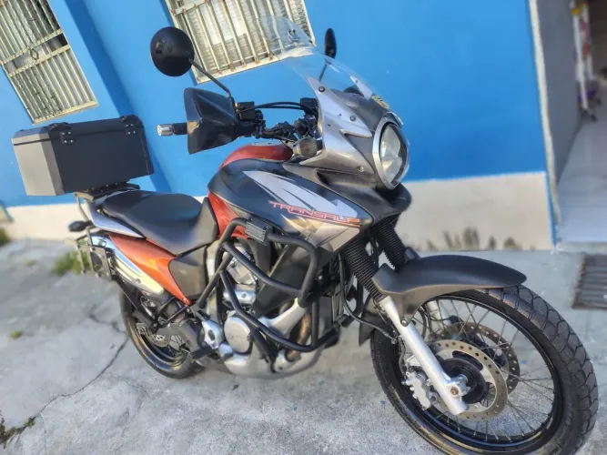 Honda Transalp 700