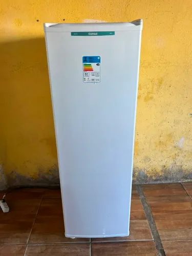 Freezer Consul 110v novinho super conservado 142 litros  ( ENTREGO ) 