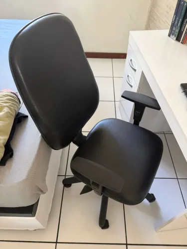 Mesa e cadeira de estudo