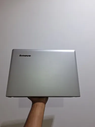 Notebook Lenovo Core i3 , SSD 240GB 8GB RAM , windows 11,//BARATO PRA HOJE