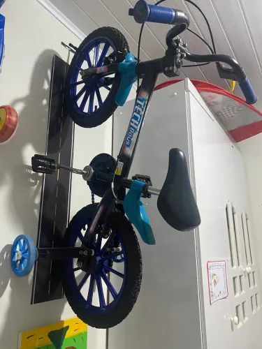 Bicicleta para crianças de até 7 anos