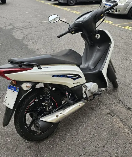 Honda Biz 125 Flex 2014 - Econômica e Conservada