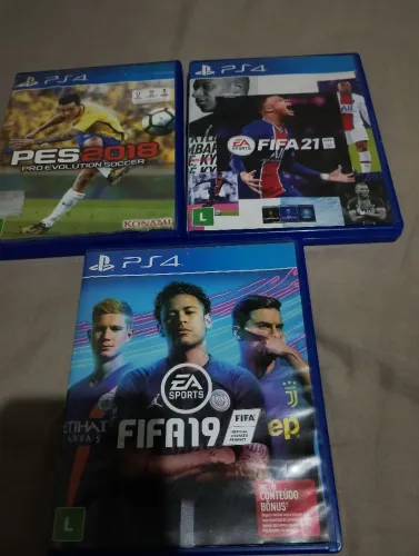 VENDO PÉS 2018, FIFA19 E FIFA 21 