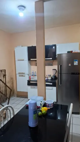 Casa De 03 Quartos à Venda no Centro de Manaus-Emílio Moreira, Beco Antunes.