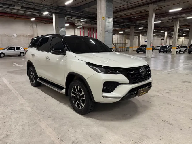 Toyota Hilux SW4 SRX 4X4 2.8 TDI 16V Dies. Aut. 2021