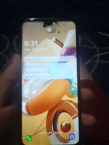 LG está não pega chip tela tem trinco mais pega