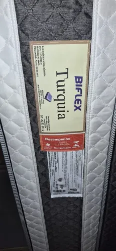 CAMA BOX COM COLCHÃO 