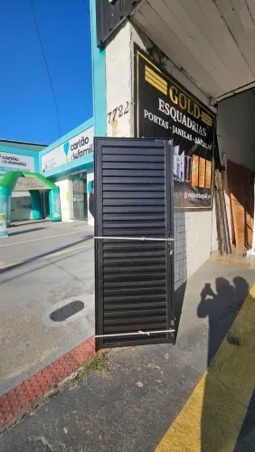 PORTAS DE ALUMÍNIO PRETO 60CM, 70CM OU 80CM VENEZIANA