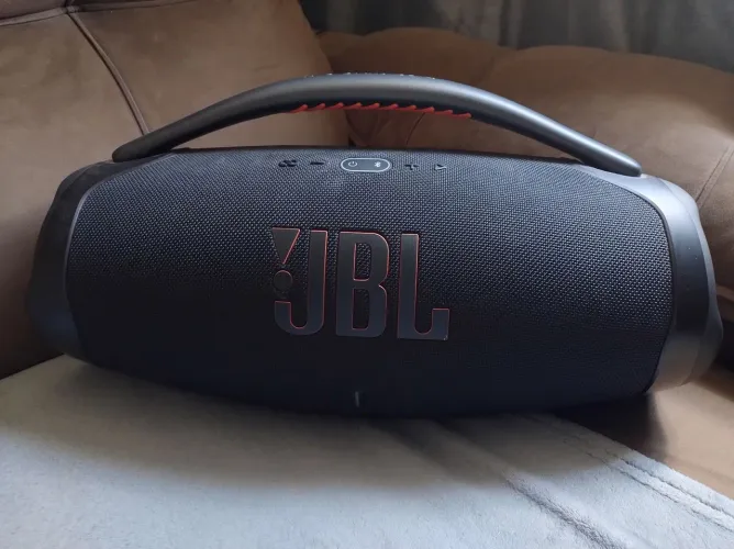 JBL boombox 3