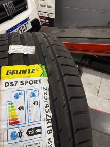 Pneu Aro 18 Delinte 225/45zr18 95y Xl Ds7 Sport