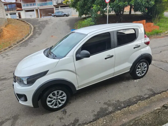 Fiat Mobi Like 1.0 Fire Flex 5P. 2024