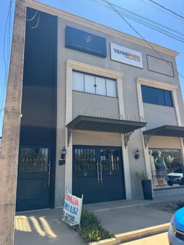 ALUGA-SE SALA COMERCIAL Localização privilegiada na Orla Oeste!