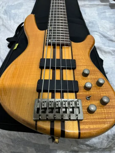 Vendo contra baixo cort A6