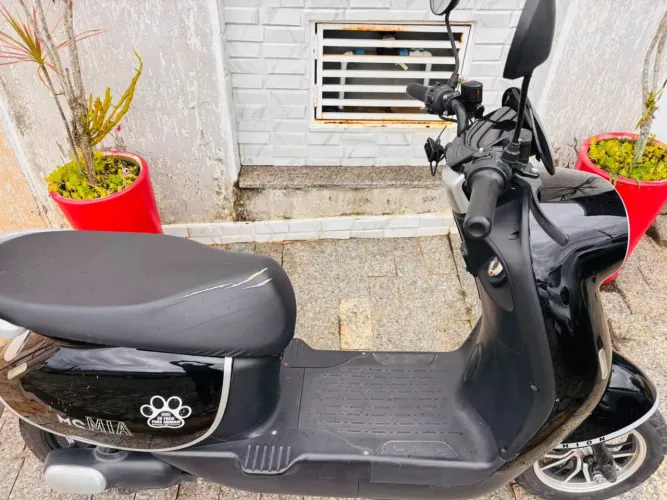 Moto elétrica Mia MC