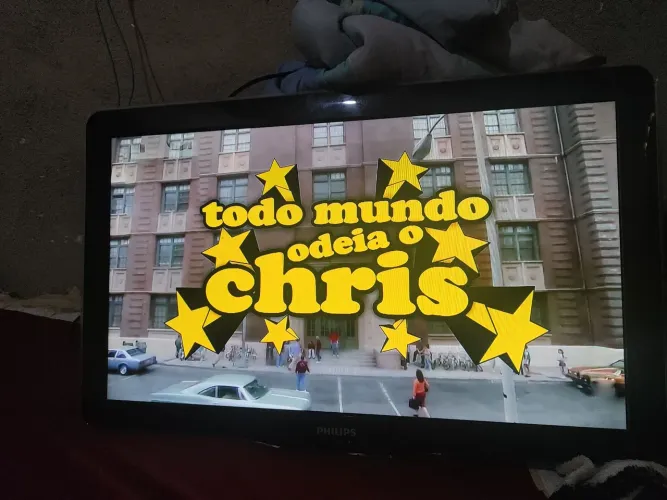 Vendo Tv 32 polegadas ou troco por tv