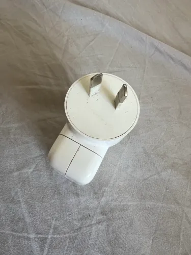 Adaptador de Tomada Original Apple Austrália/Nova Zelândia (AU) para Carregador Apple