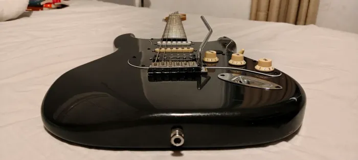 Squier California Superstrat 2005