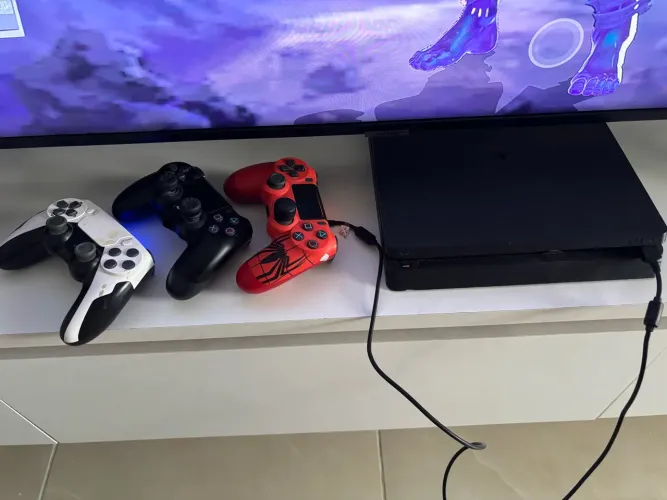 Ps4 slim