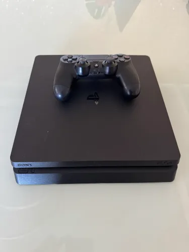 PlayStation 4 com jogos 