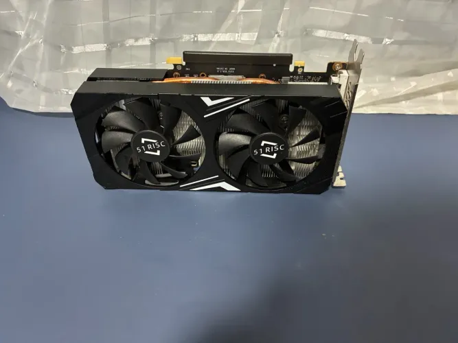 Placa de video GTX 1660 super