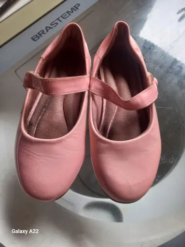 Sapato de menina n° 26 marca Bibi