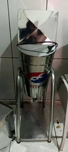 Liquidificador industrial 16L Fortfrio hélice, bojo, inox, motor 1 cv, 1/4 hp