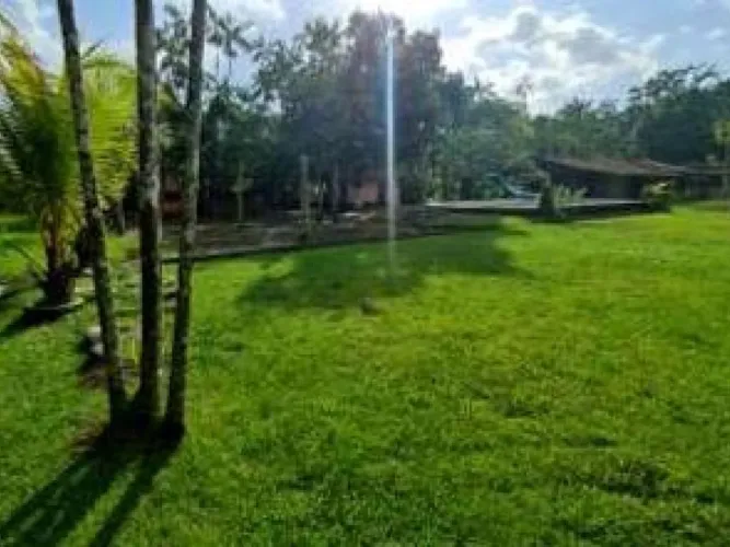 Área com 1,88 ha (com construções) - Centro - Marituba - PA