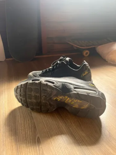 Nike Air Max 95 Honey Black