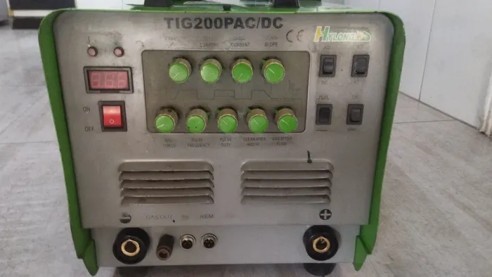Inversor de solda TIG 200PAC/DC Hylong
