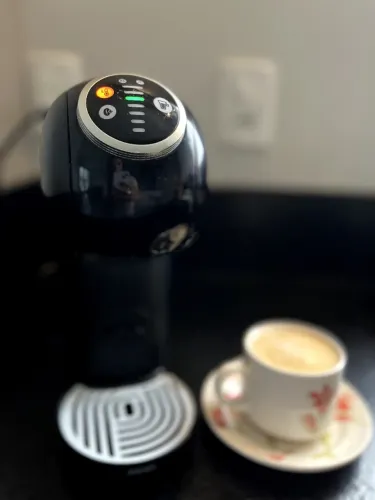 CAFETEIRA DOLCE GUSTO GENIO S PLUS