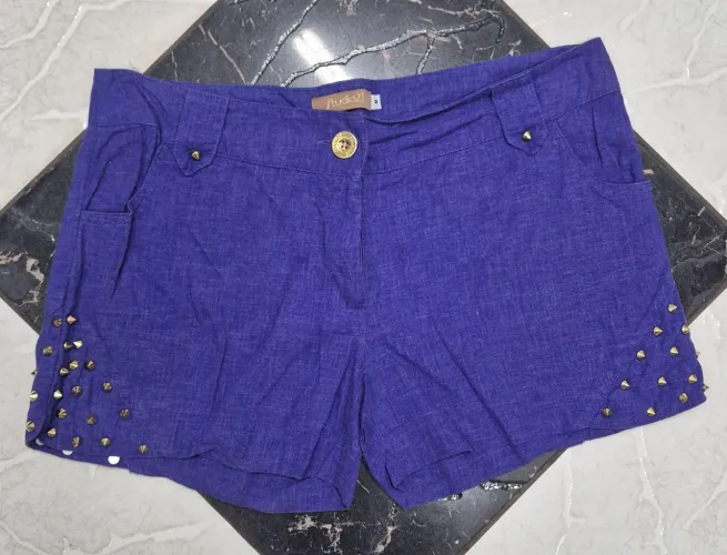 Shorts Studio21 um roxo e um laranja