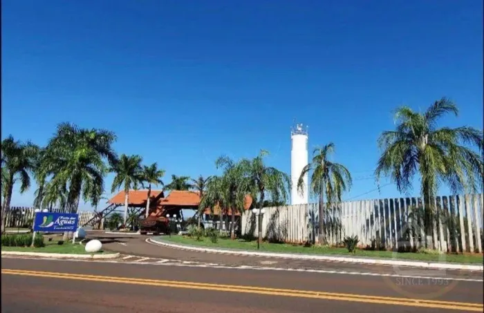 Chácara, Casa de Veraneio om 2 dormitórios à venda, 860 m² por R$ 890.000 - Zona Rural - P