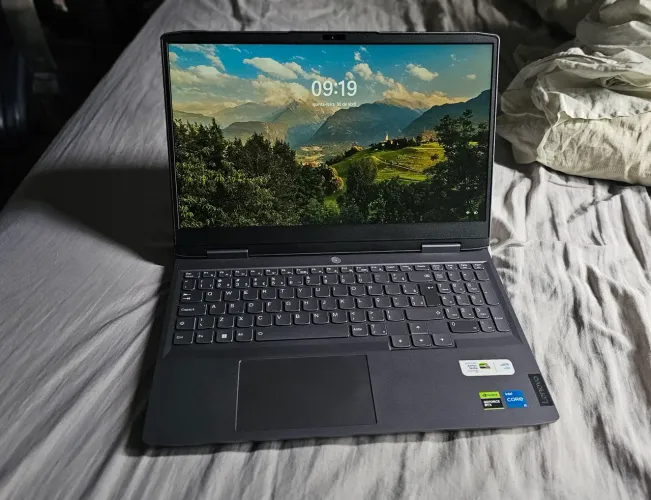Notebook GAMER Lenovo LOQ Intel Core i5 16GB RAM 512GB SSD RTX 2050 Windows 11 Tela 15,6