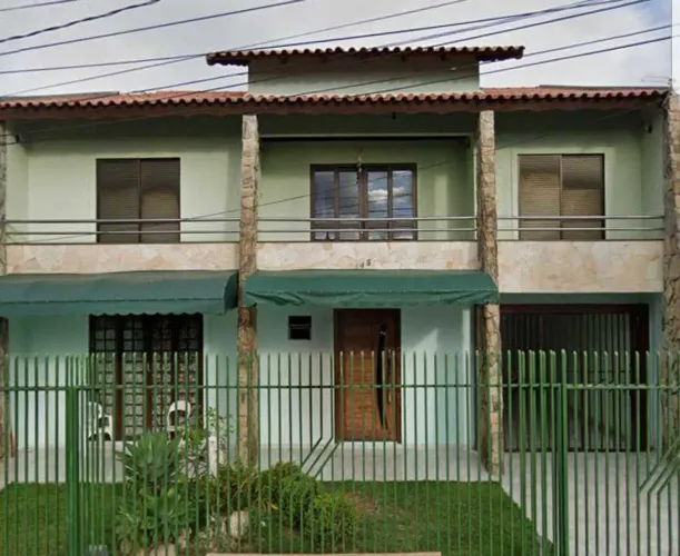 Casa em Rua Lamartine Babo - Xaxim - Curitiba/PR