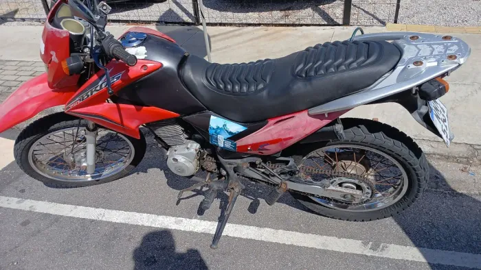 Vendo NXR Bros 150 com partida