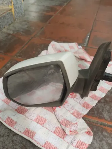 Retrovisor lado esquerdo spin