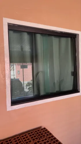 JANELA DE VIDRO