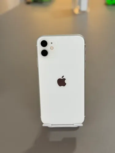 IPHONE 11 64 GIGAS USADO
