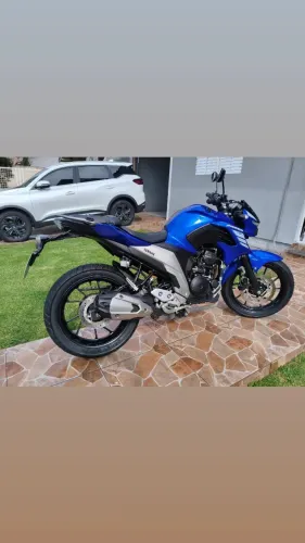 Yamaha FZ 250 Seminova