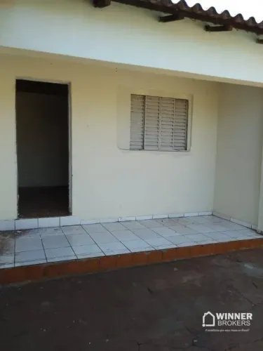 Casa com 2 dormitórios à venda, 87 m² por R$ 130.000,00 - Jardim Triângulo - Sarandi/PR