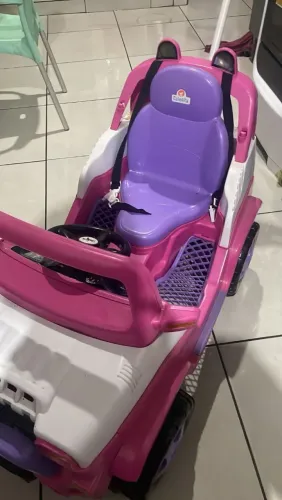 Carro de passeio para criança 