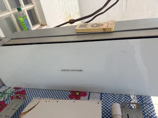 Ar condicionado 12000BTU Brastemp usado