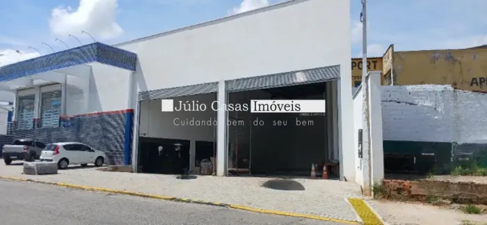 Salão Comercial de 586m² (novo) com portas de aço de 8,00m²