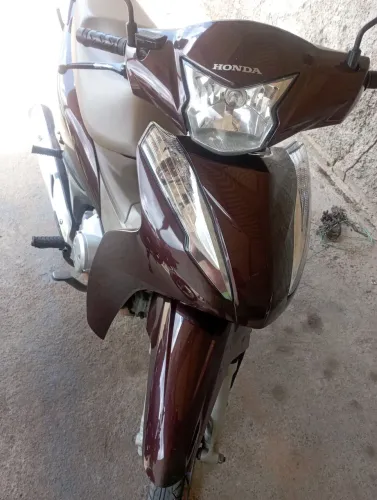 Biz 125 - Marron